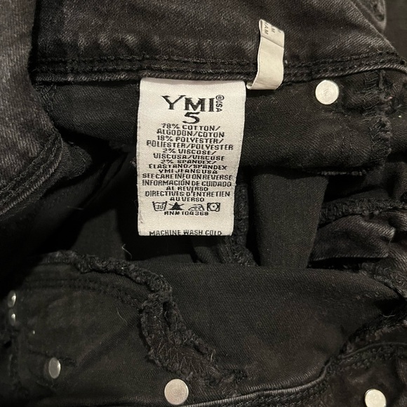 YMI Jeans Mid Rise triple button. - Picture 6 of 6